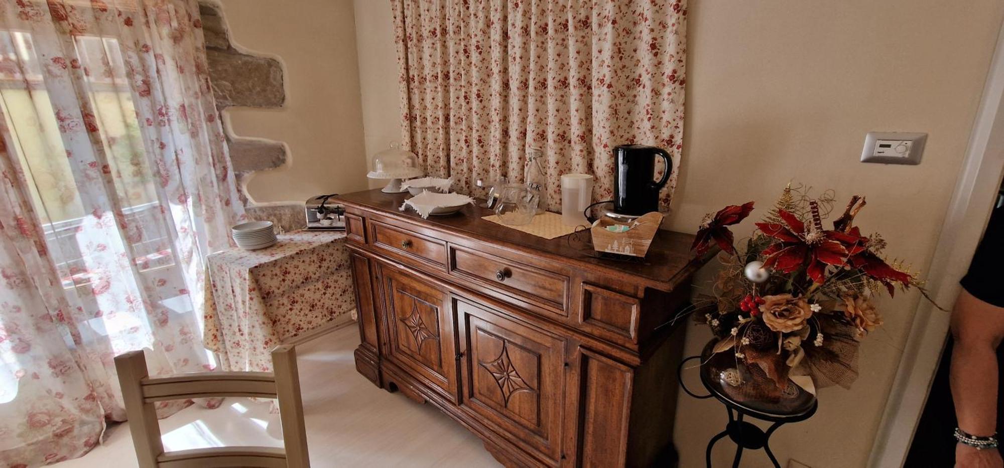 Bed and Breakfast Antica Casa Menetti B E B Сестола Экстерьер фото